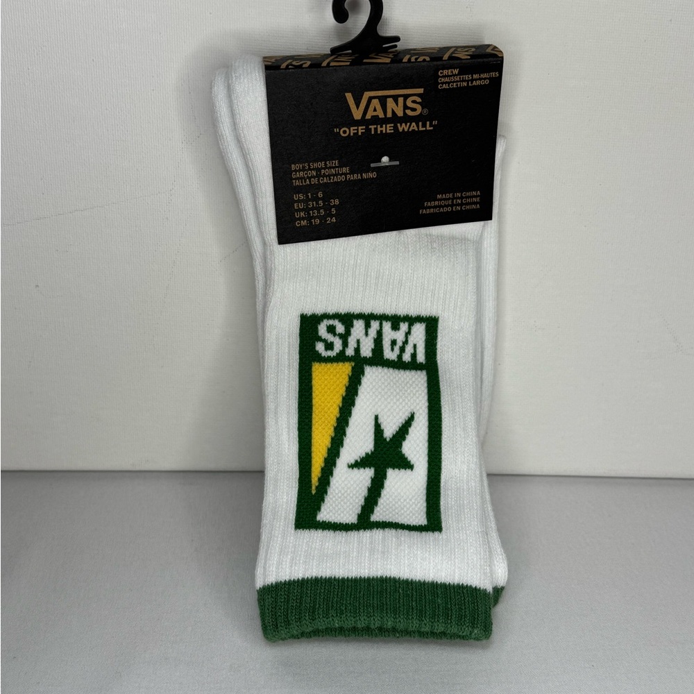 Vans Boy’s White and Green Crew Socks shoe size 1-6